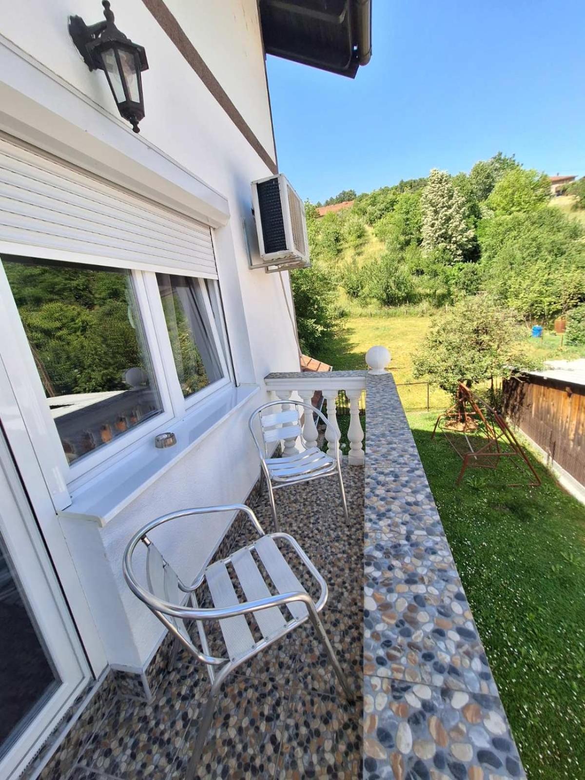 Sobe-Apartmani Modrica Buitenkant foto