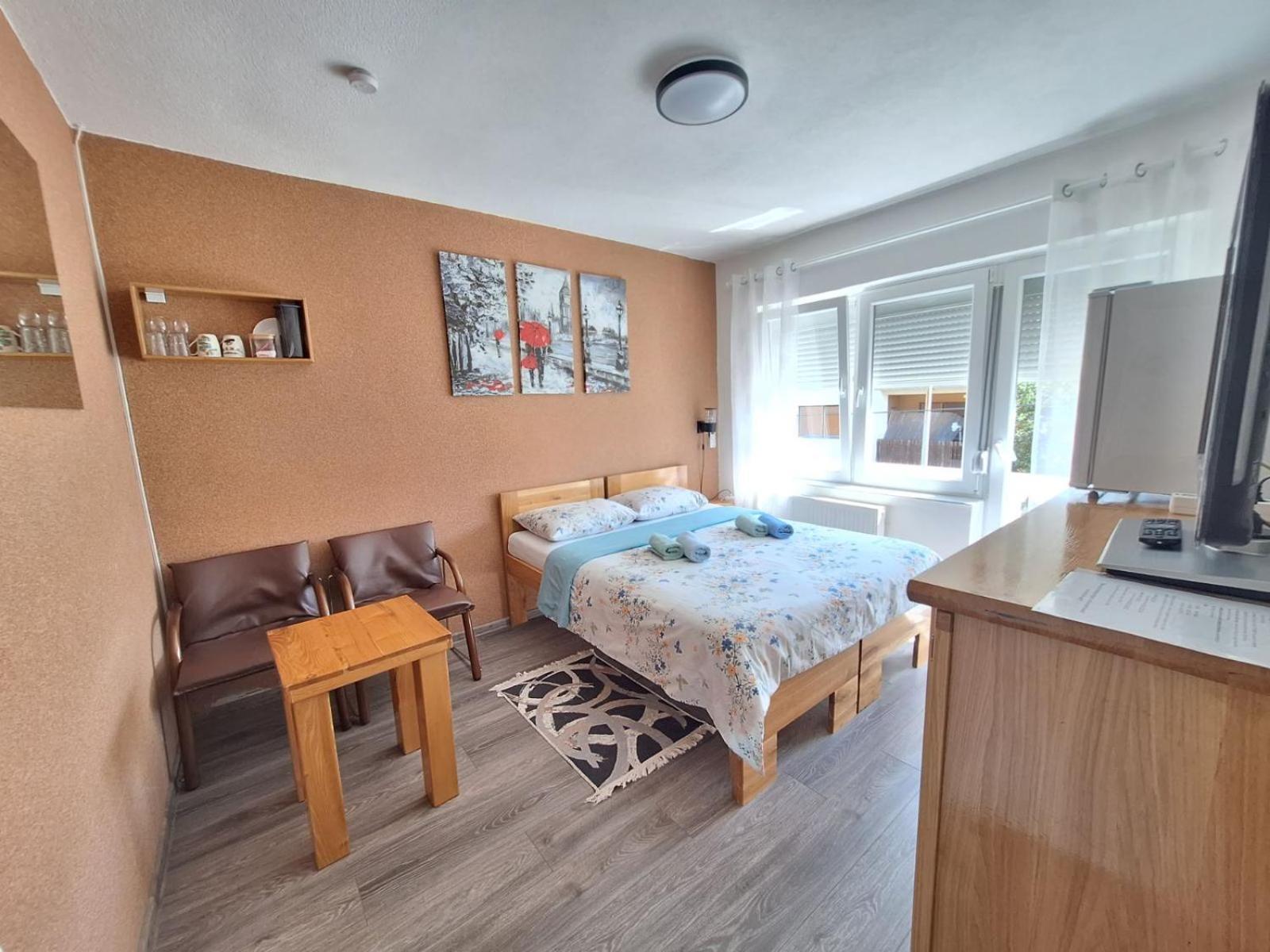 Sobe-Apartmani Modrica Buitenkant foto